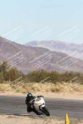 media/Nov-16-2025-Race Pace (Sun) [[8c5fa54630]]/Non Verified Riders (1st 20 Minutes)/2-Turn 10 (1010am)/